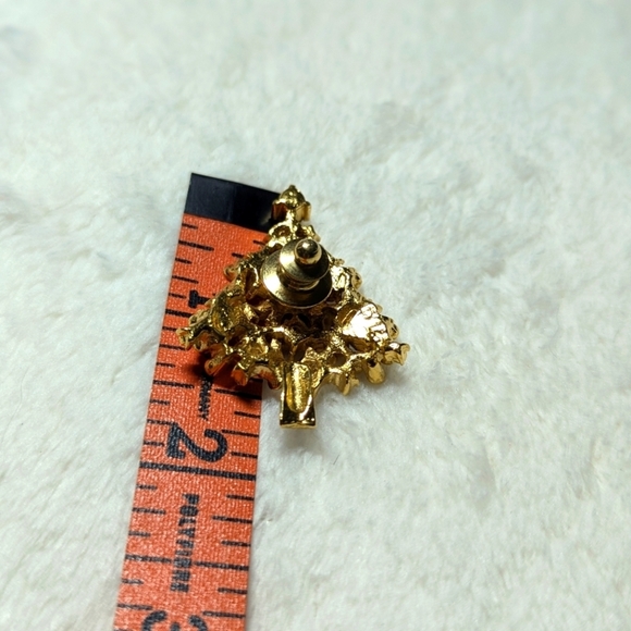 Vintage Goldtone Christmas Tree Tac Pin with Green and Red Rhinestone Accents - Picture 5 of 7